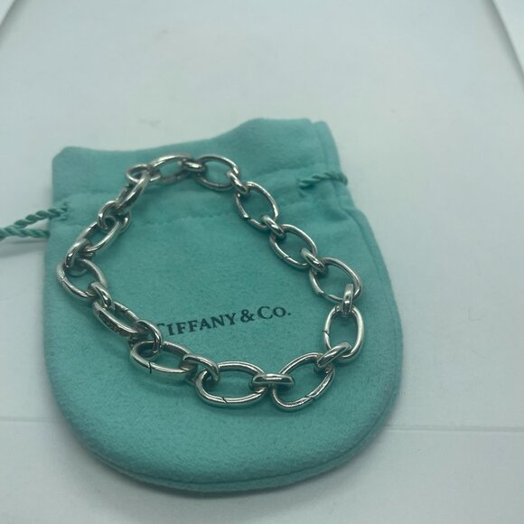 Authentic Tiffany & Co. Clasping Oval Link Chain Bracelet Silver 7.75" - Picture 2 of 12